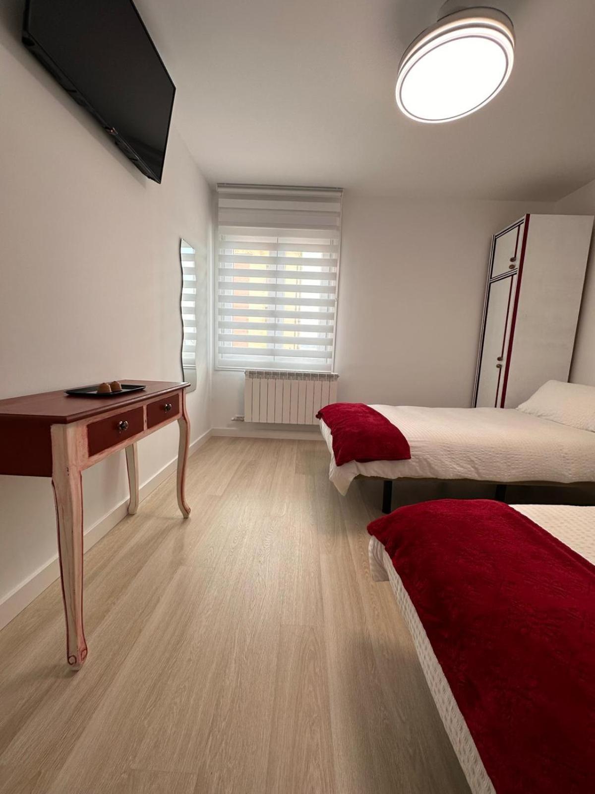 Hostal A La Sombra Del Laurel Наваррете Экстерьер фото